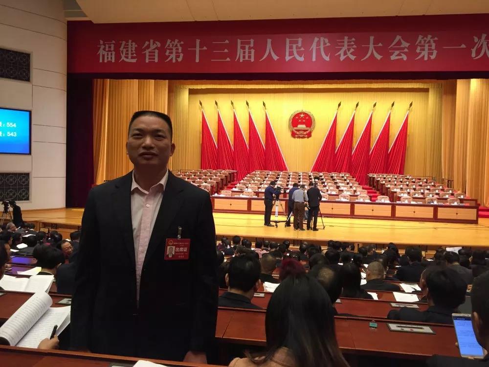 黨員立潮頭，領跑當先鋒之十一｜鐘澤龍：扎根現(xiàn)場的質量管理者